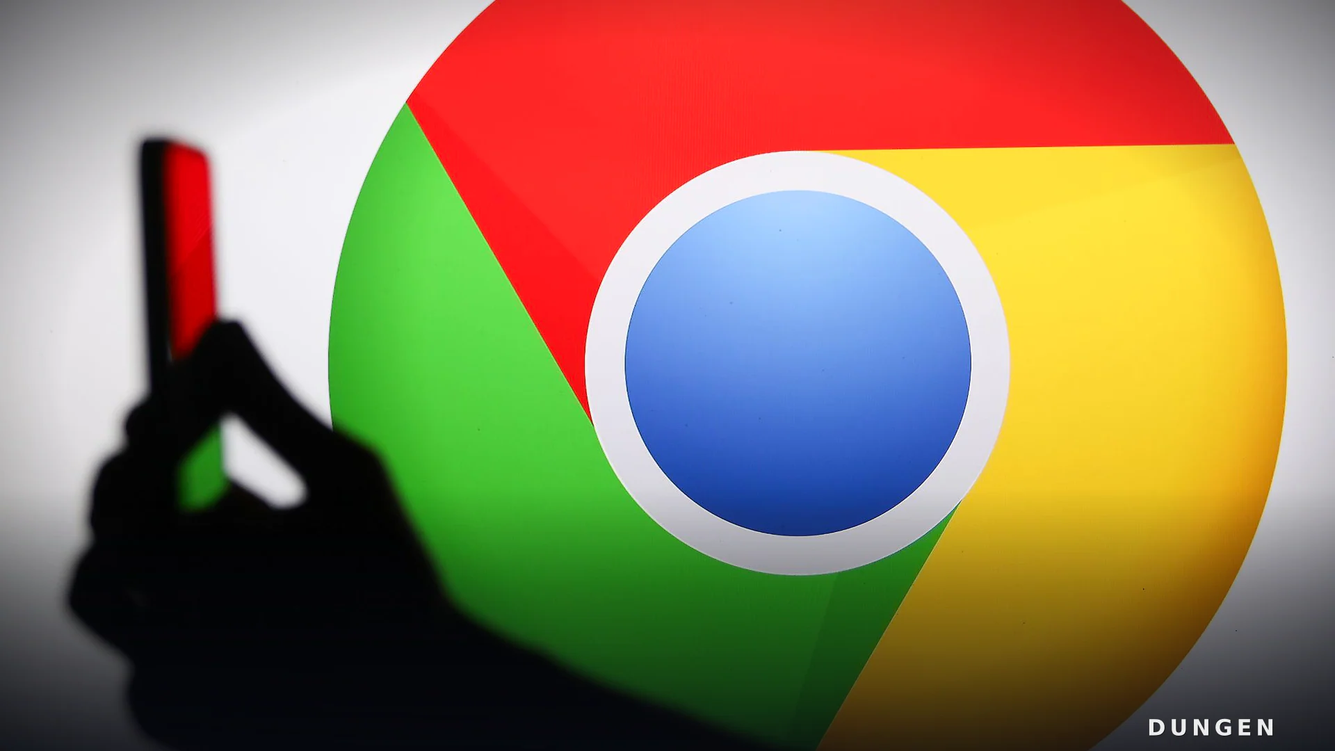 Chrome тихо скачивает 4 ГБ AI-модели на ваш диск — без спроса