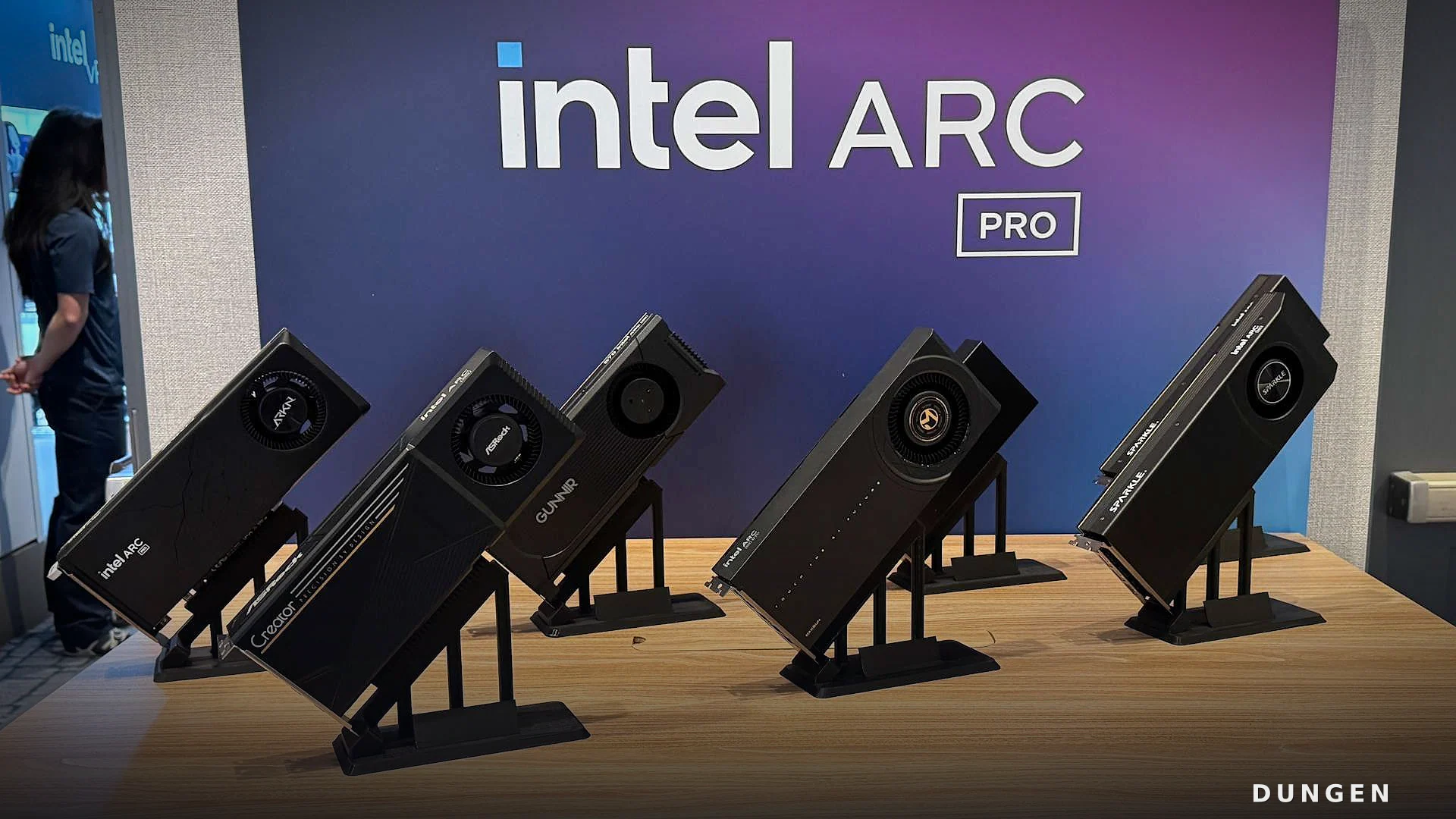 Intel Arc Pro B70 с 32 ГБ VRAM протестировали в играх — почти наравне с RTX 5060 Ti